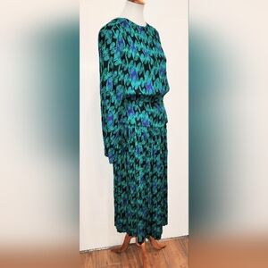 VINTAGE 2PC CLAUDE ENSEMBLE